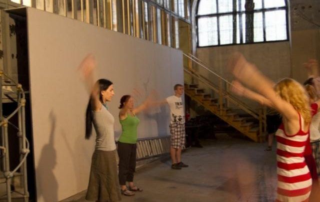 ANNA NACHER – warsztaty pracy z&nbsp;głosem „Eksplorując przestrzeń, wyznaczając granice” – część II&nbsp;„Architektura współbrzmienia”
