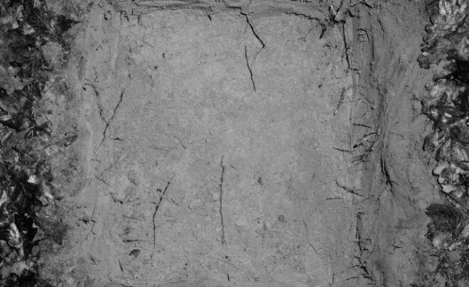 Dziura w&nbsp;ziemi (6×4,5)