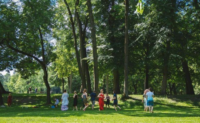 NA&nbsp;CO&nbsp;KOMU&nbsp;TANIEC? NA&nbsp;CO&nbsp;KOMU&nbsp;CIAŁO? Międzypokoleniowe Warsztaty Taneczne w&nbsp;ramach projektu WYMIENNIK-natura, sztuka, edukacja
