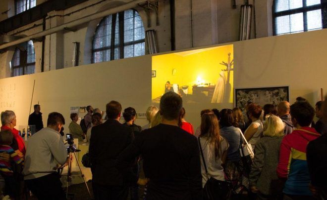 JESZCZE NOWSZE ILUSTRACJE. Performance aktorsko – teatralny Marii Żynel