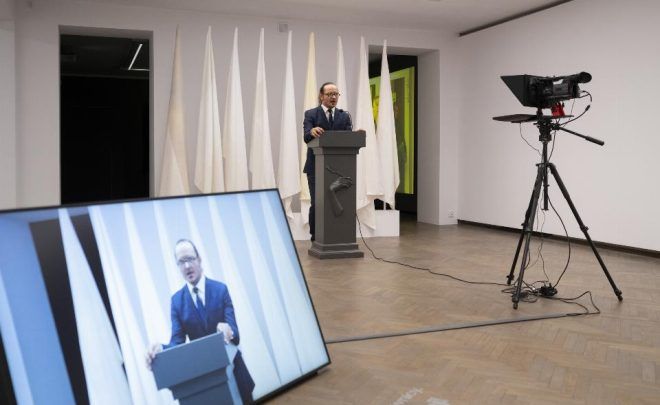 “CREATE YOUR PRESIDENTIAL SPEECH!” WORKSHOP FOR MIGRANTS WITH ARTIST MARTA ROMANKIV