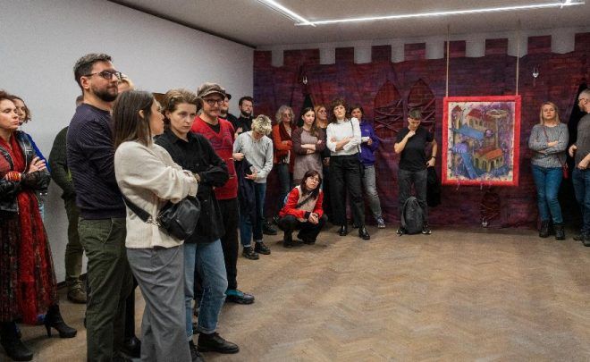 Екскурсія українською мовою виставками ” Через кілька днів після Дня Святого Валентина ” та „Корабель-привид”